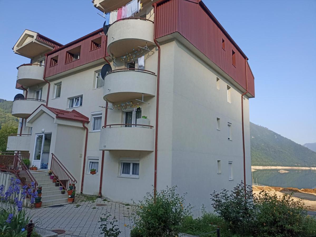 Apartment Lake Story Плужине Екстериор снимка